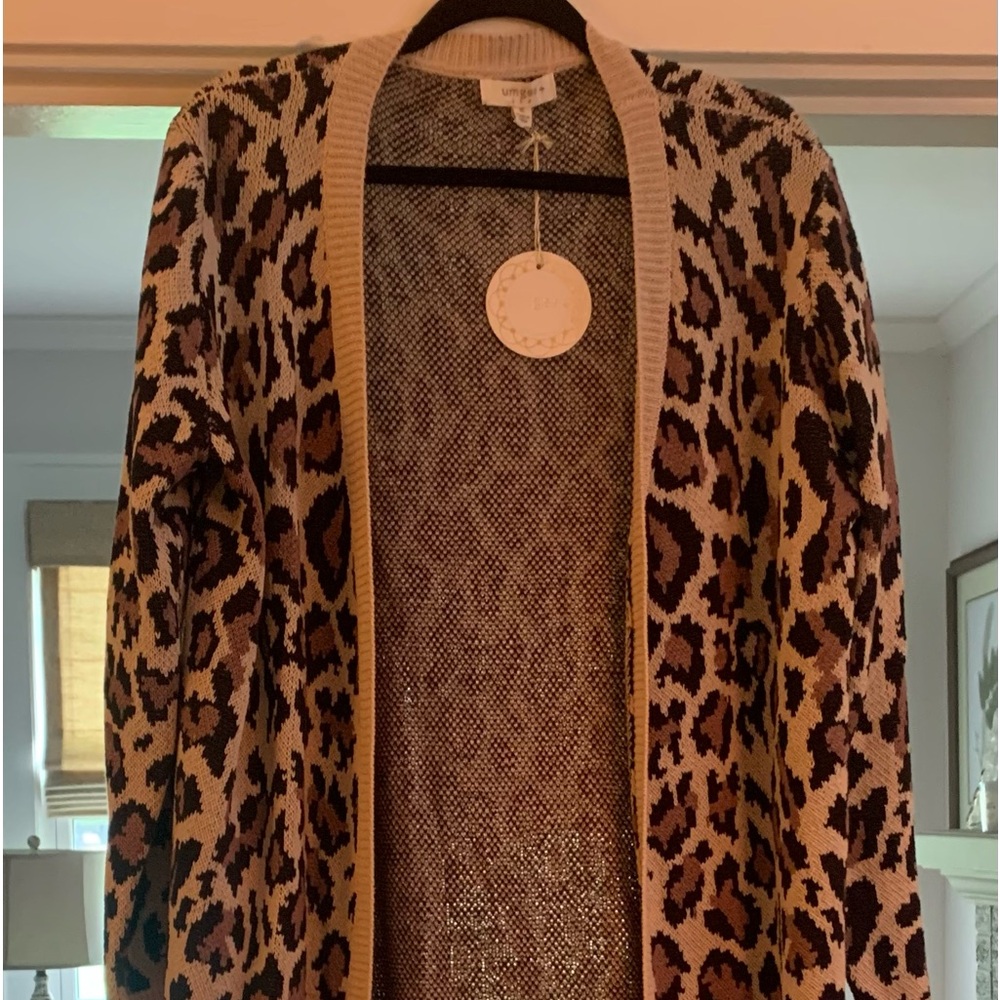 Brand new beautiful leopard print cardigan.
